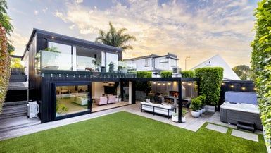  at 149 Garnet Road, Westmere, Auckland