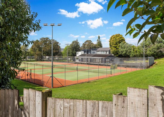  at 129a Reeves Road, Pakuranga Heights, Manukau City, Auckland