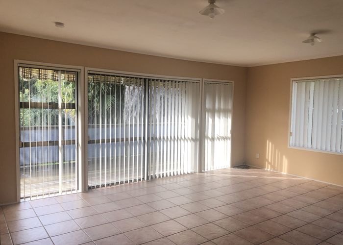  at 3/24 Harley Rd, Hauraki, North Shore City, Auckland