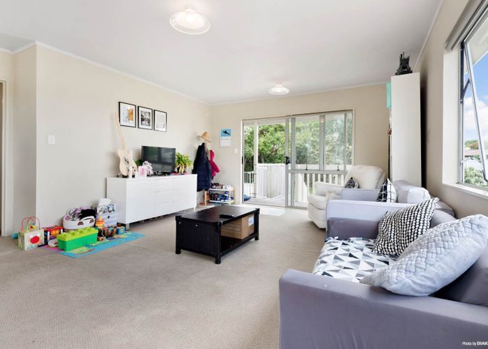  at 2/36 Elizabeth Drive, West Harbour, Waitakere City, Auckland