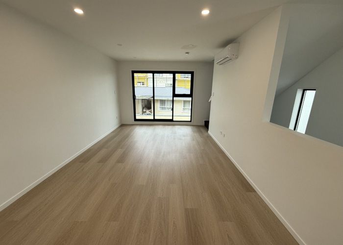  at 8/19 Camp Road, Mount Wellington, Auckland City, Auckland