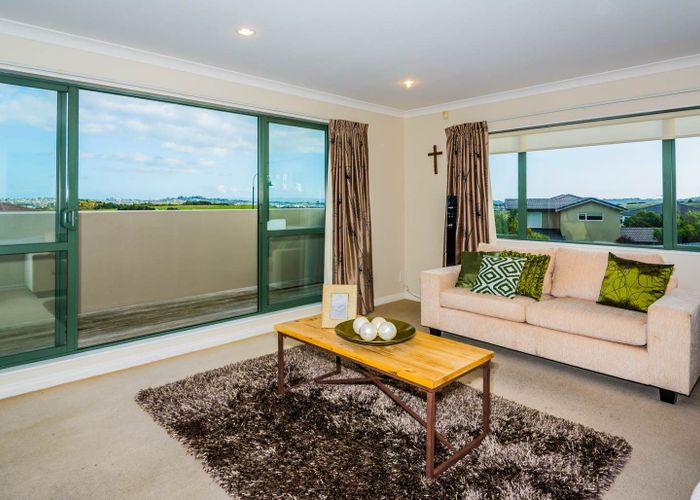  at 43 ballymore, Pinehill, North Shore City, Auckland