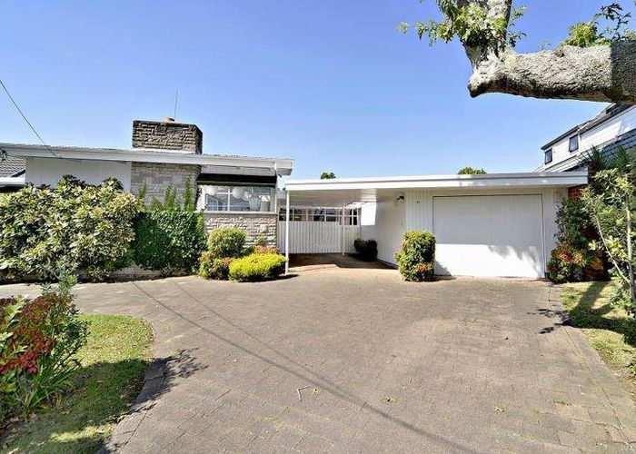  at 22 Korau Road, Greenlane, Auckland