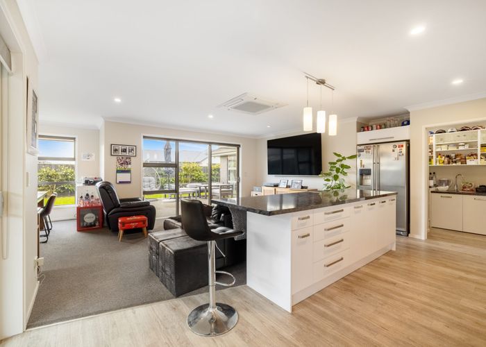  at 32 Parklea Avenue, Halswell, Christchurch City, Canterbury