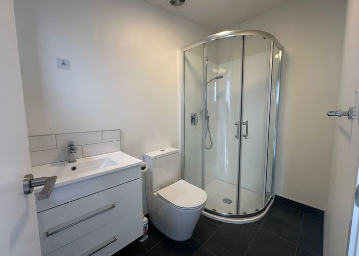  at 83A Kitchener Road, Milford, North Shore City, Auckland