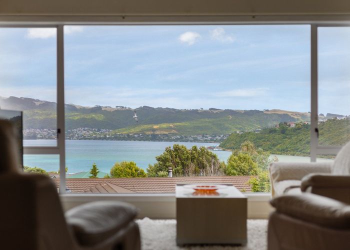  at 19 Forth Place, Papakowhai, Porirua