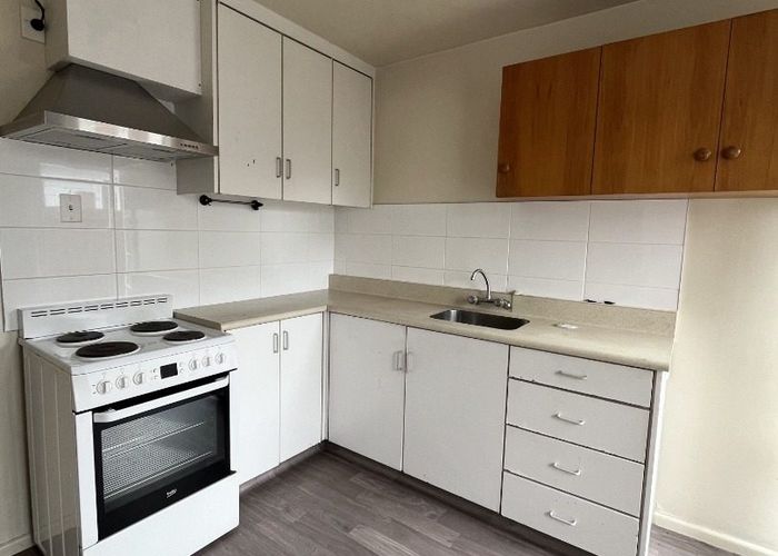  at 2/61 Clare Road, St. Albans, Christchurch City, Canterbury