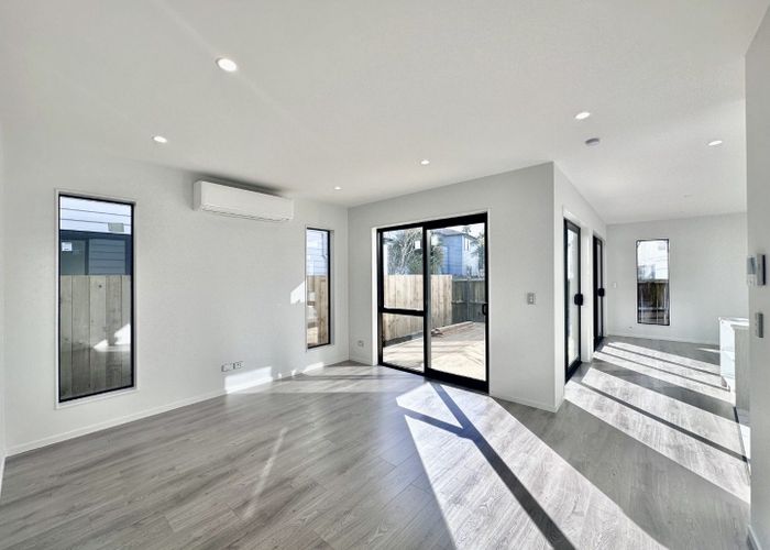  at 3B Glennandrew Drive, Half Moon Bay, Manukau City, Auckland