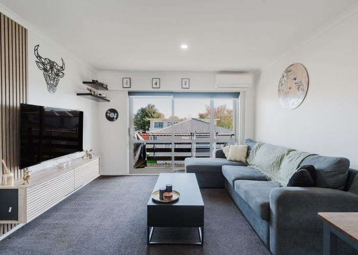  at 2/10 Avon Street, Frankton, Hamilton, Waikato