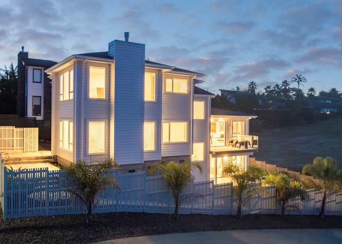  at 8 Richard Hill Close, Albany, North Shore City, Auckland