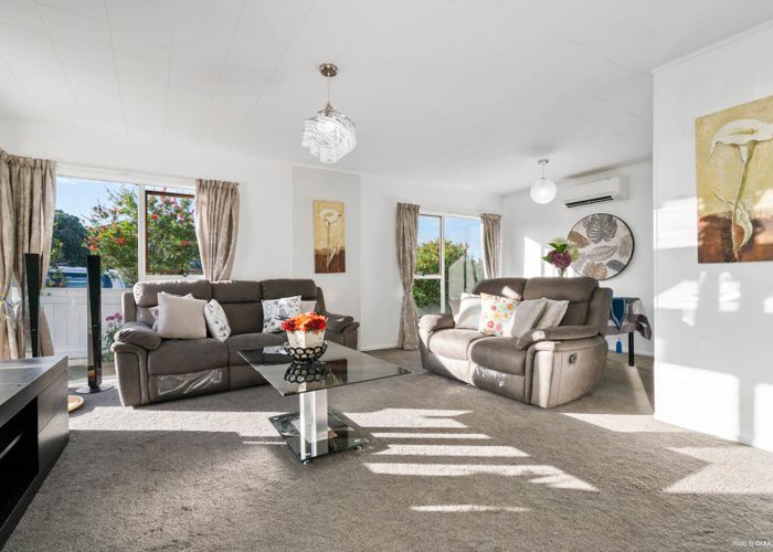  at 26 Chesley Place, Half Moon Bay, Auckland