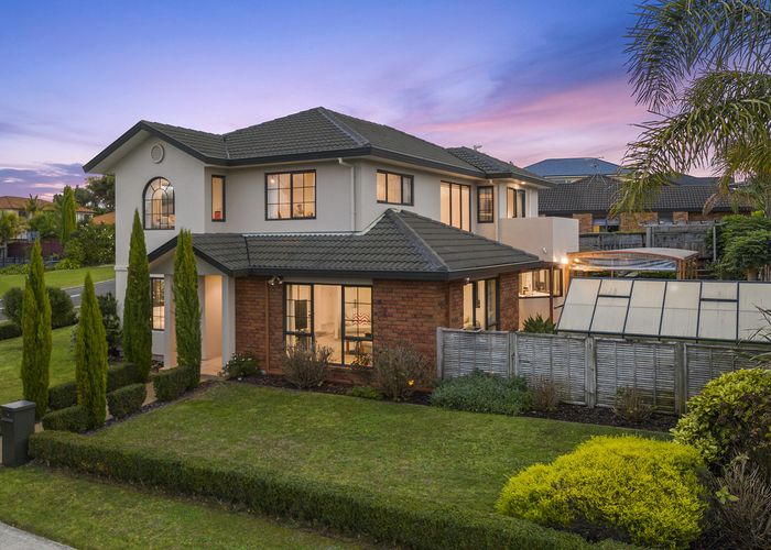  at 8 Waimanu Bay Drive, Te Atatu Peninsula, Auckland