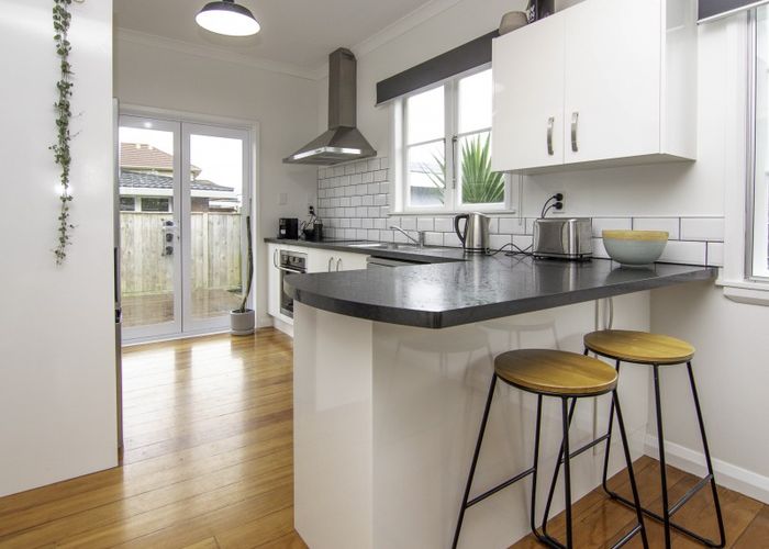  at 293 Fitzherbert Avenue, West End, Palmerston North