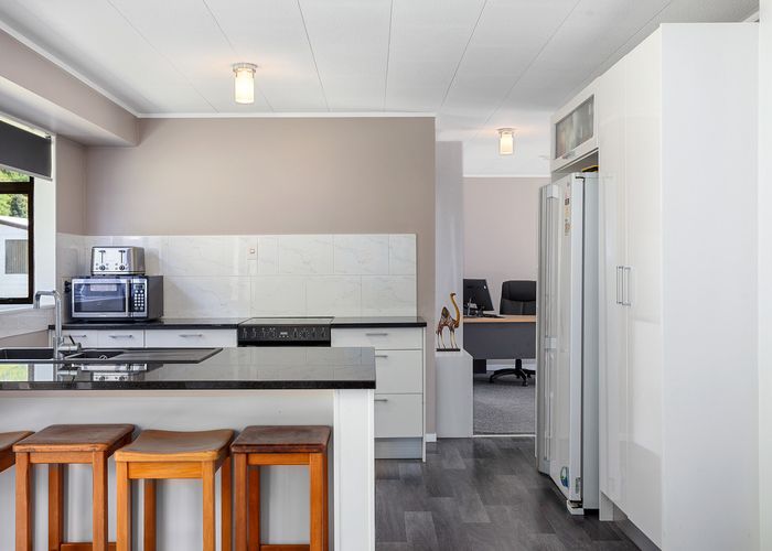  at 6 Western Close, Matata, Whakatane