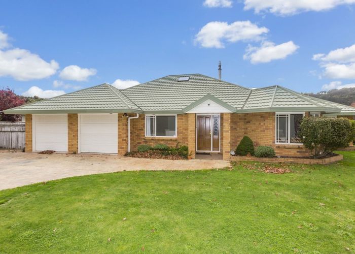  at 4 Emerald Hill Drive, Birchville, Upper Hutt