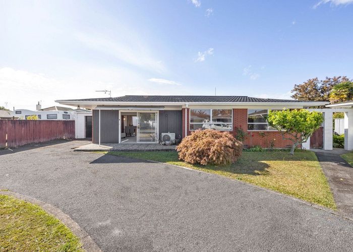  at 32D Campbell Street, Leamington, Cambridge