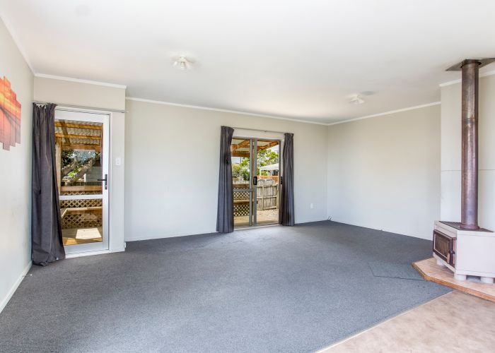  at 2/14 Te Moau Avenue, Parakai, Helensville