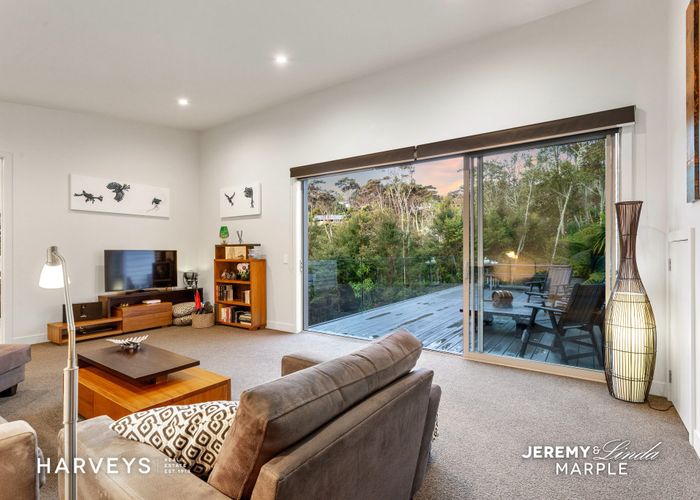  at 31C Woodfern Crescent, Titirangi, Auckland