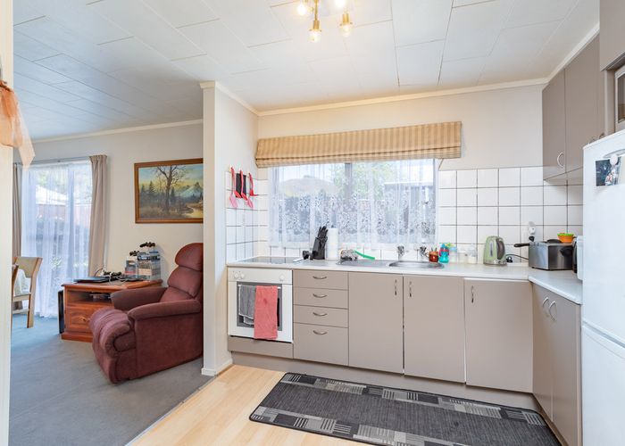  at 6 Mchattie Lane, Clouston Park, Upper Hutt