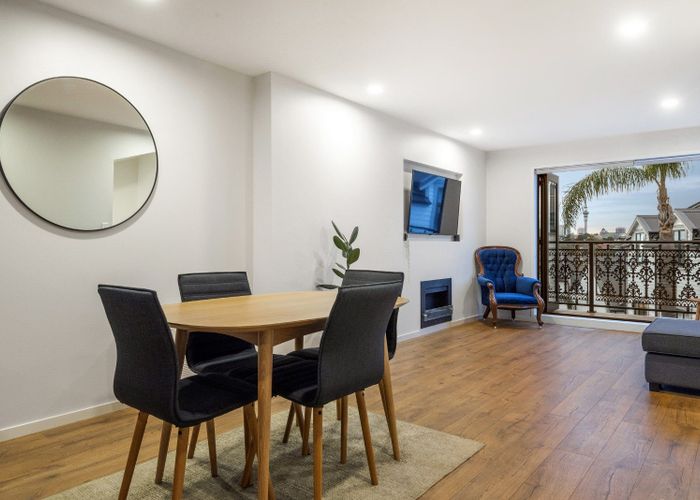  at 2/386 Richmond Road, Grey Lynn, Auckland City, Auckland