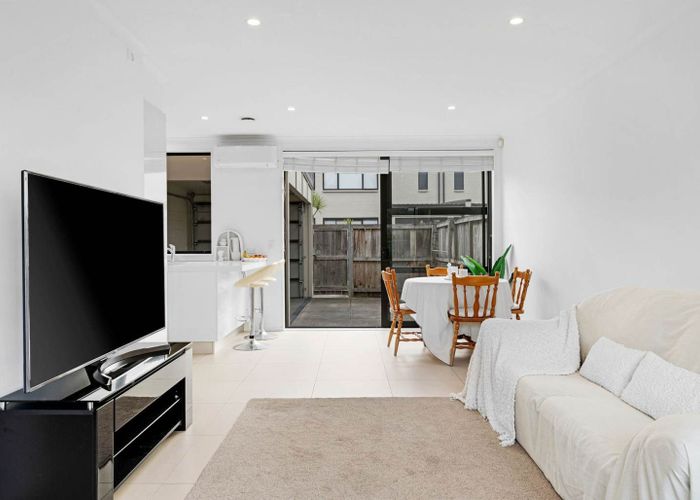  at 9A Guyon Street, Stonefields, Auckland City, Auckland