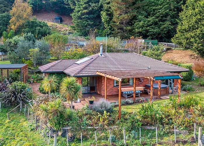 For sale 32 Breitmeyers Road, Little River, Banks Peninsula