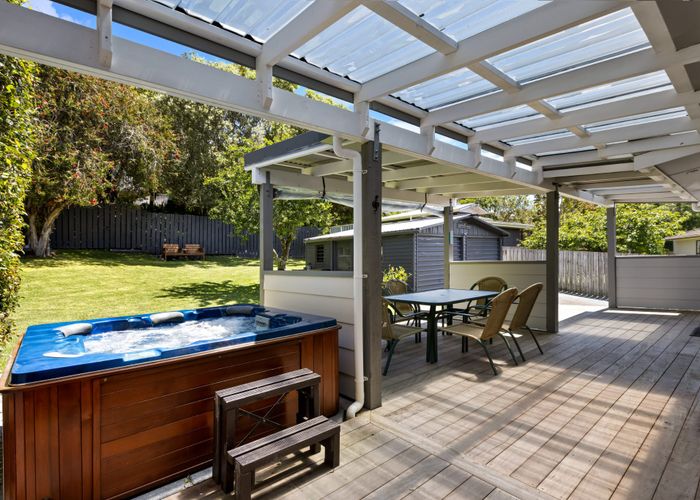  at 7 William Hadlow Place, Hatfields Beach, Orewa