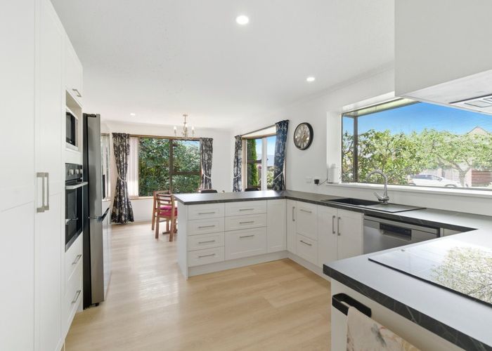  at 8 Addison Place, Halswell, Christchurch City, Canterbury