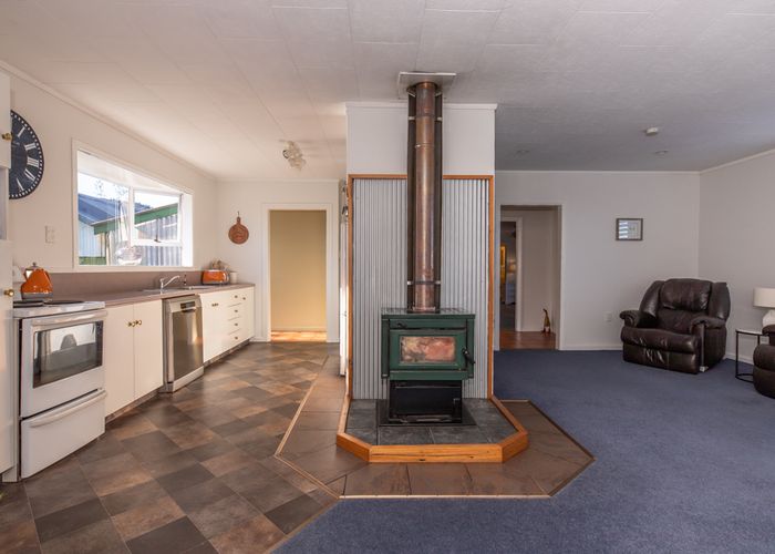  at 62 Mcgill Street, Waimangaroa, Westport
