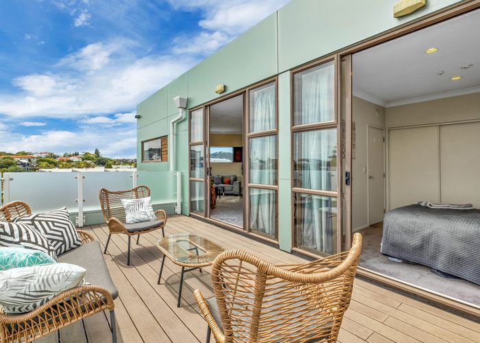  at 301/3 Morningside Drive, St Lukes, Auckland