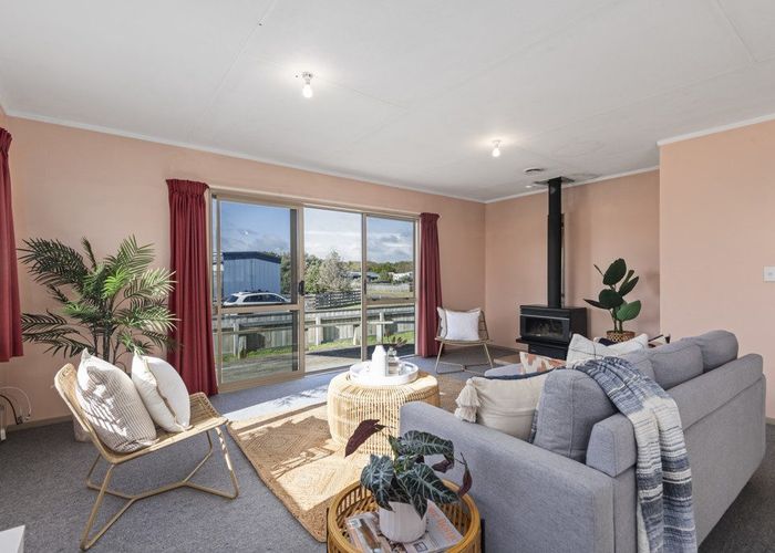  at 11 Te Kiri ST, Himatangi Beach, Himatangi Beach