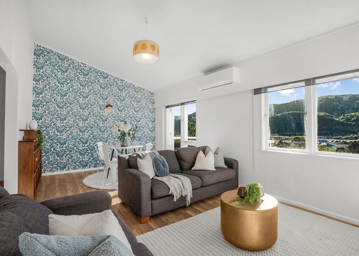  at 2/54 Holborn Drive, Stokes Valley, Lower Hutt