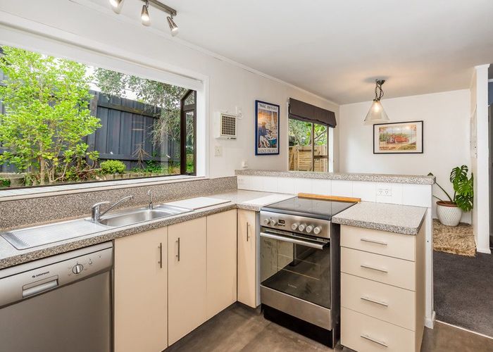  at 25 Chums Road, Paraparaumu Beach, Kapiti Coast, Wellington