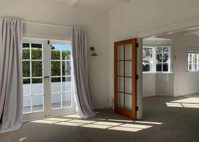  at 2/52 Dominion Street, Takapuna, Auckland