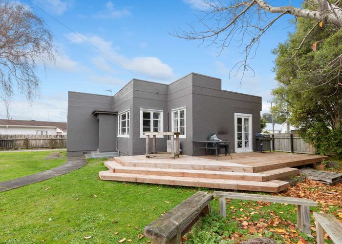  at 1 Wakefield Street, WHANGANUI EAST, WHANGANUI
