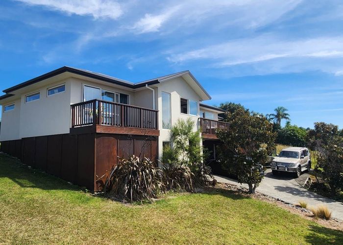  at 21 Omana Avenue, Helensville, Rodney, Auckland