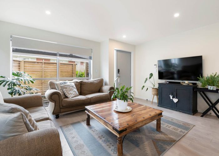  at 167B Chivalry Road, Glenfield, Auckland