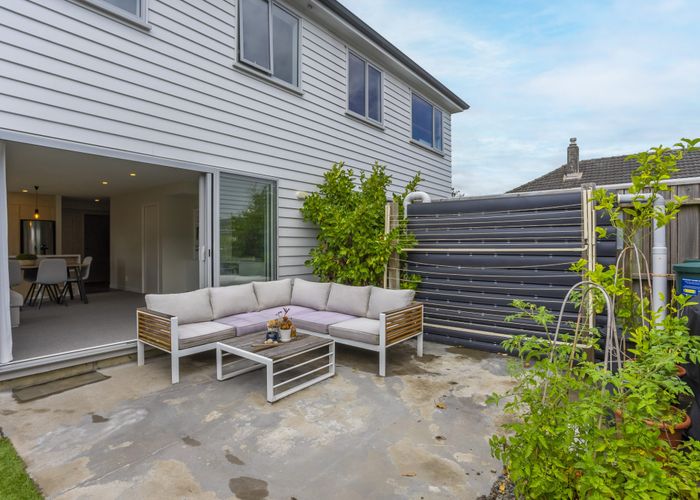  at 23B Hinau Street, Tawa, Wellington
