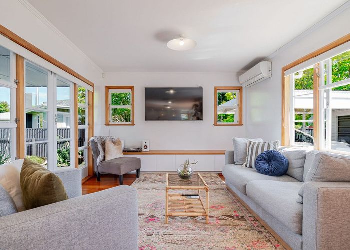  at 28 Winchester Street, Awapuni, Palmerston North, Manawatu / Whanganui