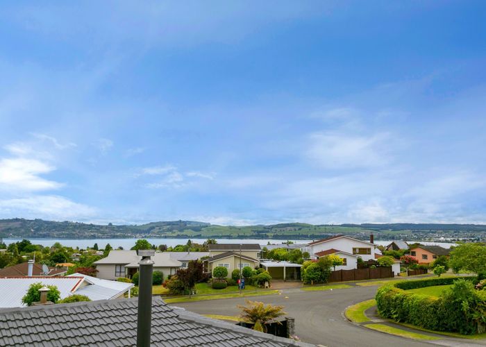  at 3 Battersea Place, Richmond Heights, Taupo