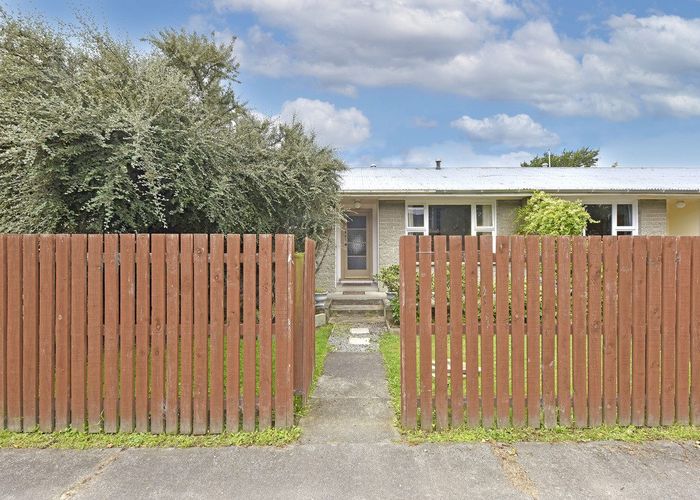  at 2/124 Huxley Street, Sydenham, Christchurch City, Canterbury