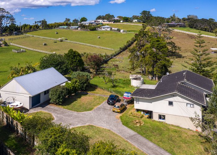 at 61 Taupaki Road, Henderson