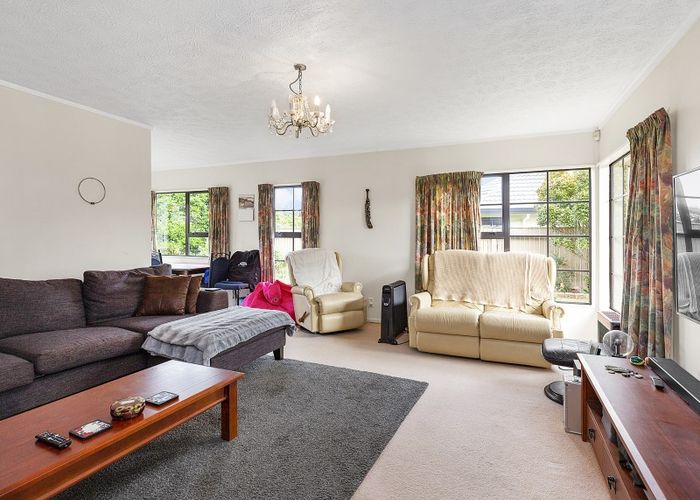  at 41 Peppertree Lane, Woodridge, Wellington