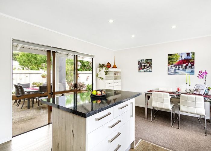  at 2/44 Randwick Cres, Moera, Lower Hutt, Wellington