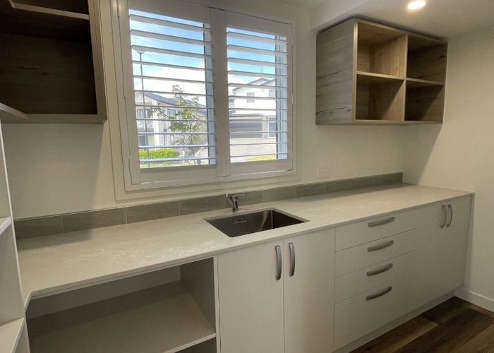  at 7 Atalanta Way, Beachlands, Manukau City, Auckland