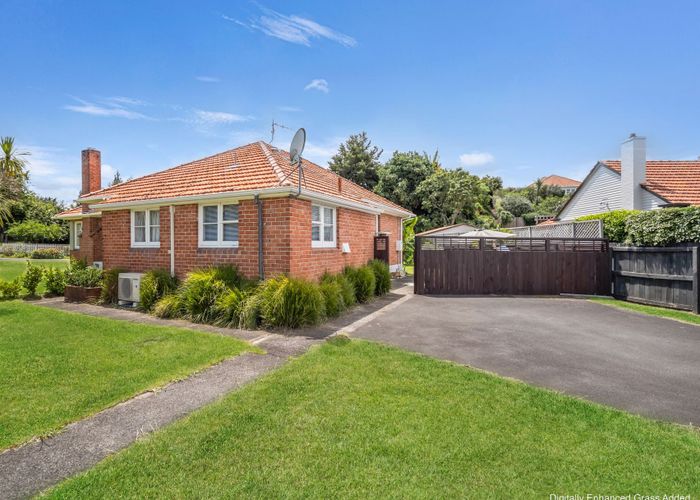  at 2 Galway Avenue, Hamilton East, Hamilton, Waikato