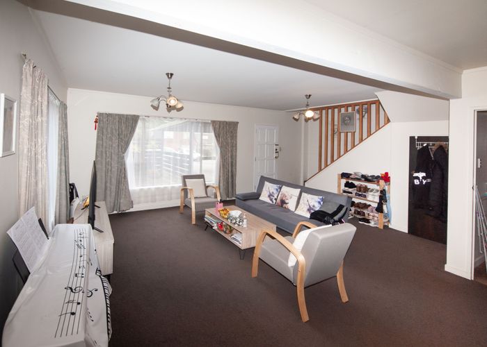  at 62 Churton Drive, Churton Park, Wellington