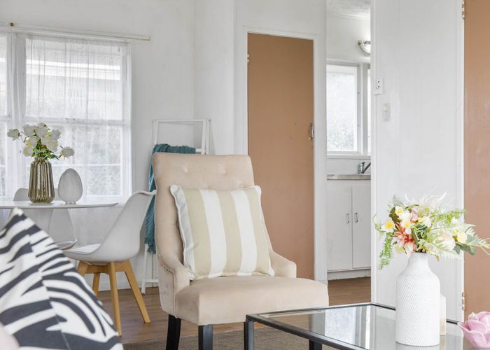  at 1/27 Malone Road, Mount Wellington, Auckland