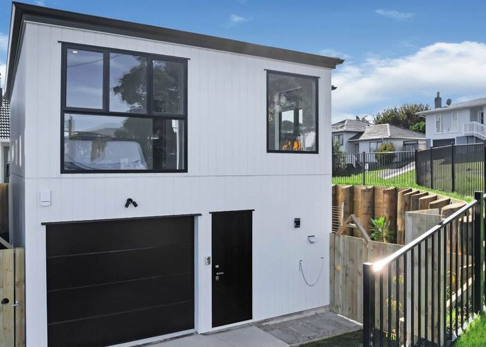  at 11A Trinidad Road, Sunnynook, Auckland