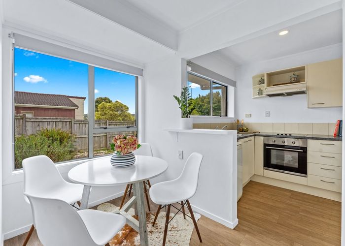  at 1/307A Wairau Road, Totara Vale, Auckland